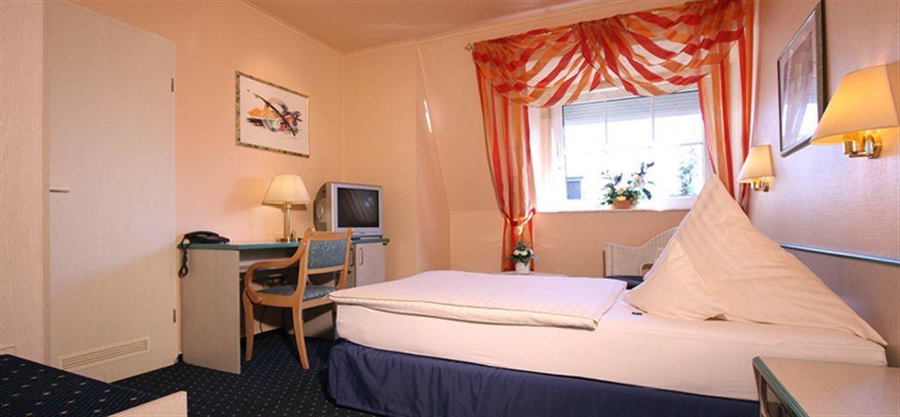 Hotel Nordic Norderstedt Exterior photo